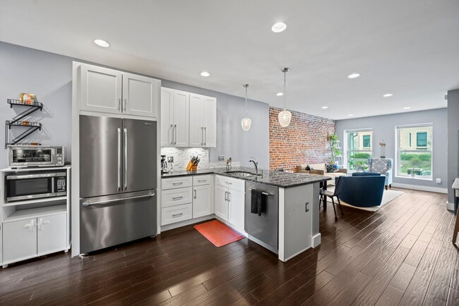 Building Photo - 3528 13th St NW