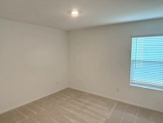 Building Photo - 1033 Mountain Laurel Rd
