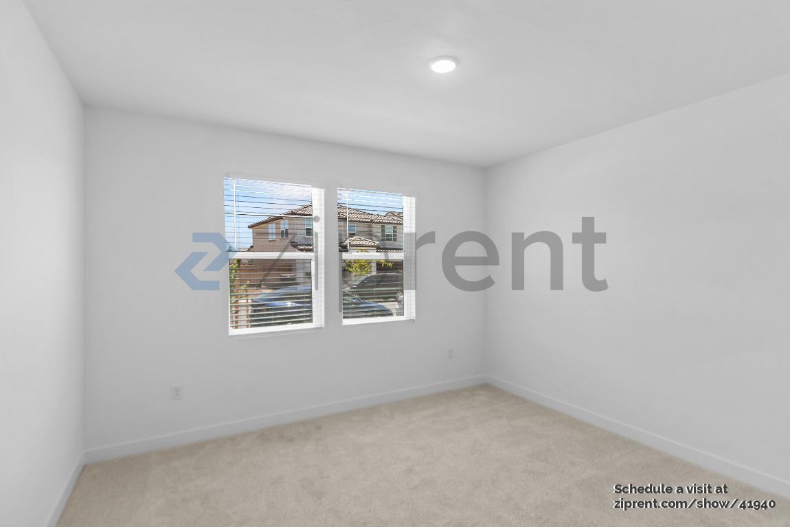 Building Photo - 439 Monastery Dr