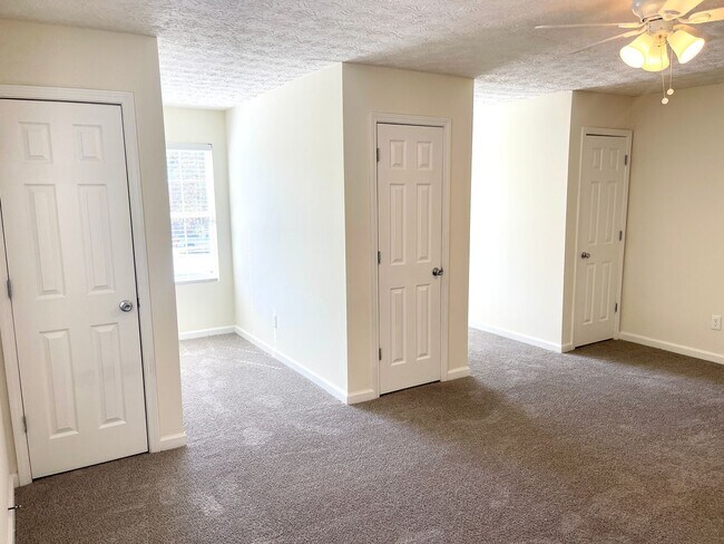 Building Photo - Welcome to this charming 3-bedroom, 2.5-bathroom home located in the vibrant community of College...