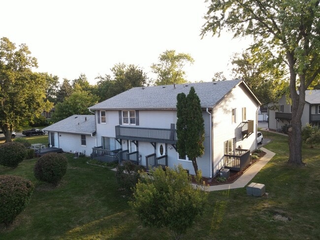 Building Photo - 234 Dakota Ct