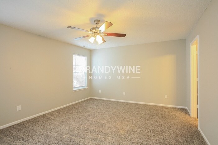 Building Photo - 1341 Lake Meadow Dr
