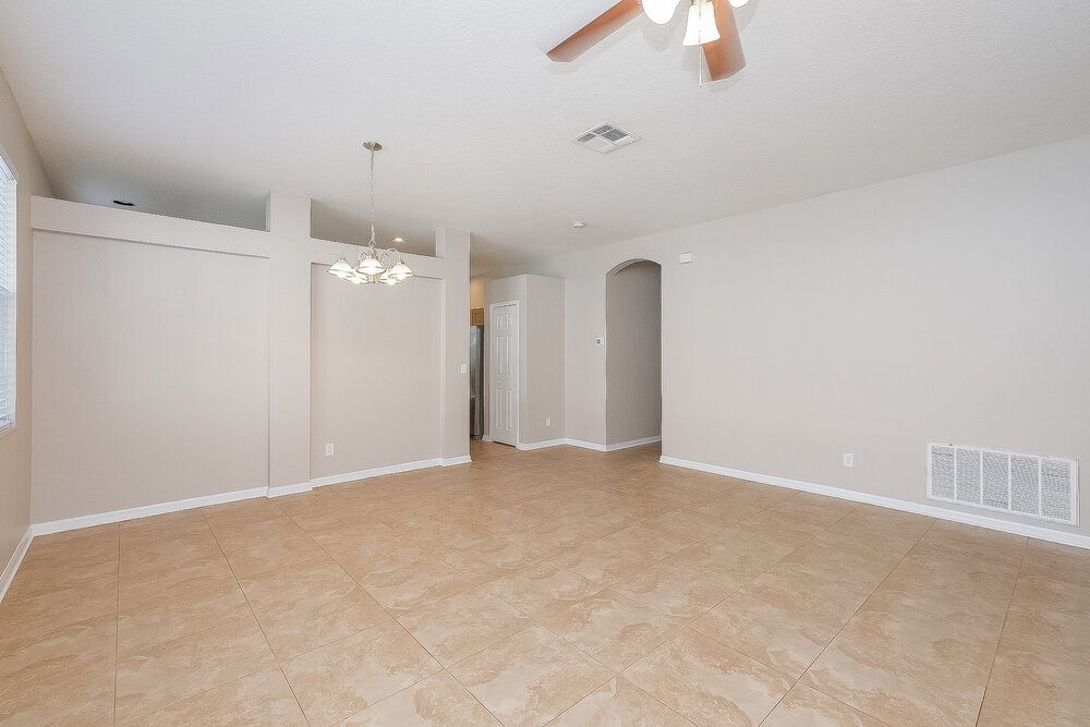 Building Photo - 2520 Deer Forest Dr