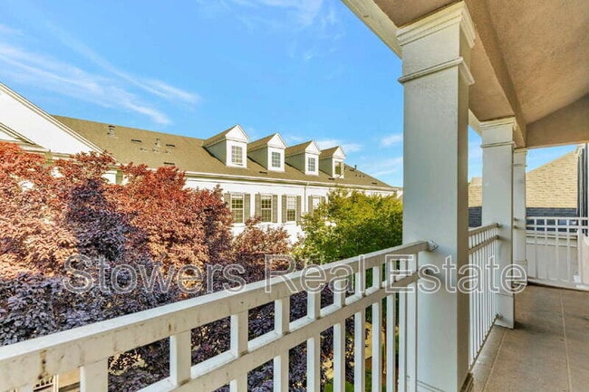 Building Photo - 3744 Whitworth Dr