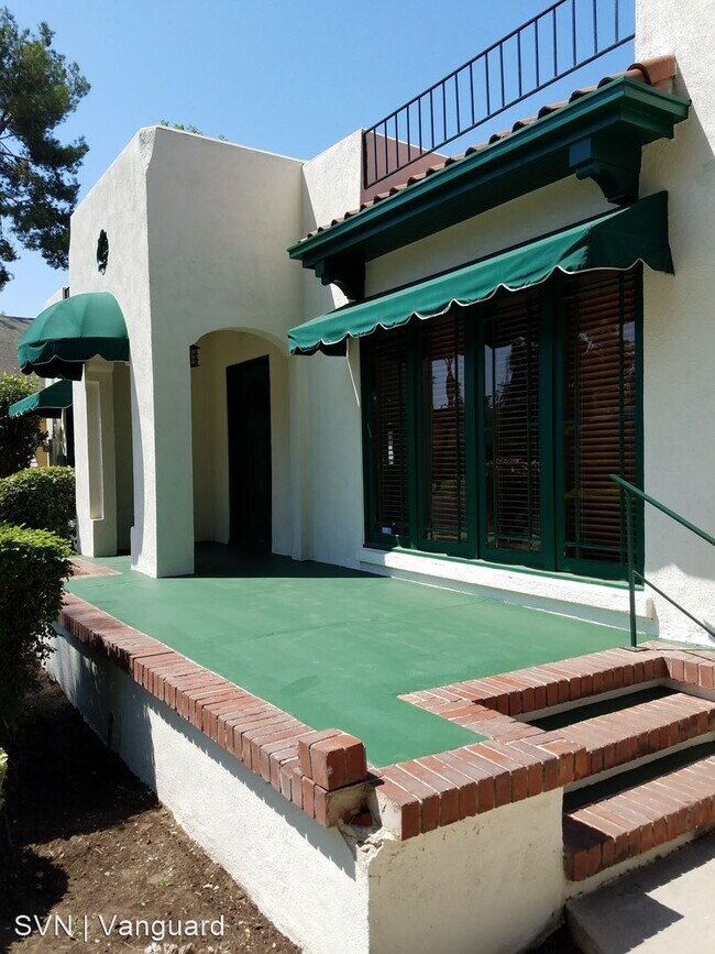 Building Photo - 1 br, 0.5 bath Room For Rent - Old Town Or...