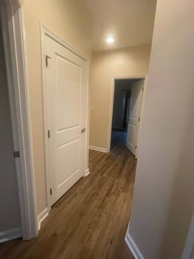 Building Photo - Beautiful home in Clearfield Oaks