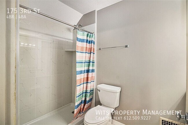 Building Photo - 175 3rd St