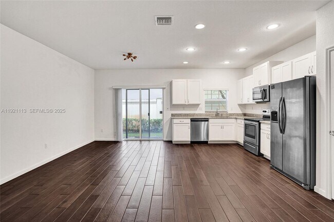 Building Photo - 4029 NW 11 Dr