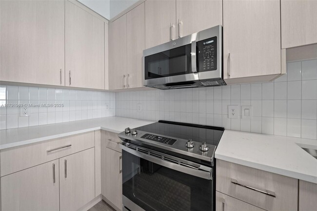 Building Photo - 10170 SW 7th St