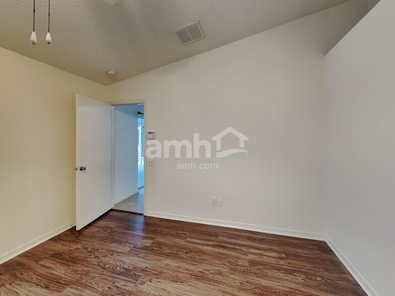 Building Photo - 12715 Early Run Ln