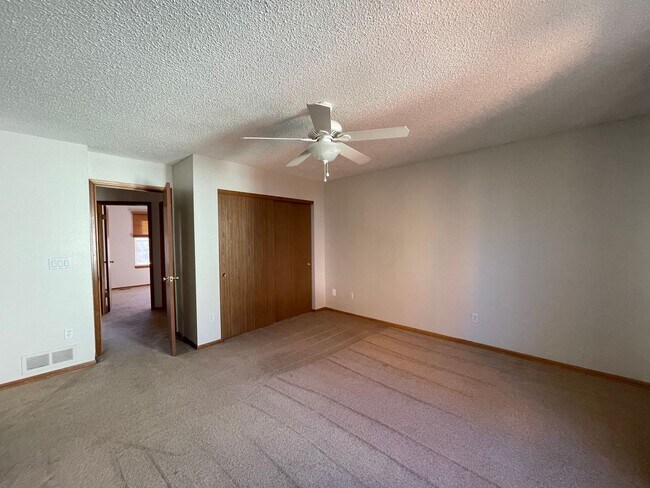 Building Photo - 1031 Mercury Dr