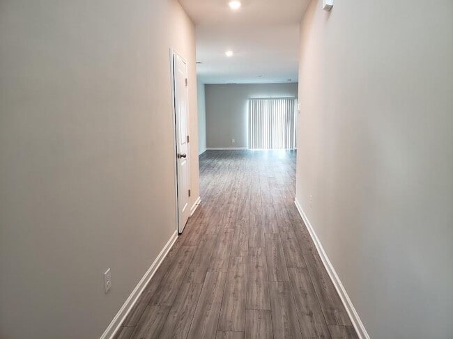 Building Photo - 94 Wynn Wy