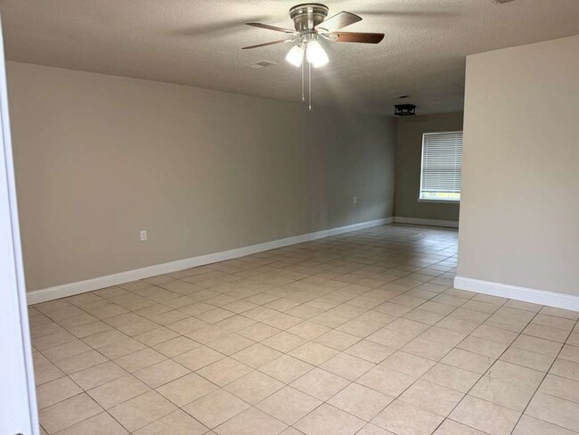 Building Photo - 7545 Neely Dr