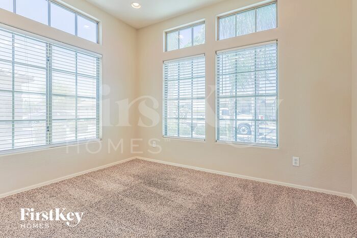 Building Photo - 33827 N Slate Creek Dr