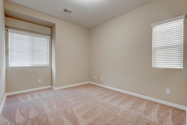 Building Photo - 1067 Fish Pond Ave