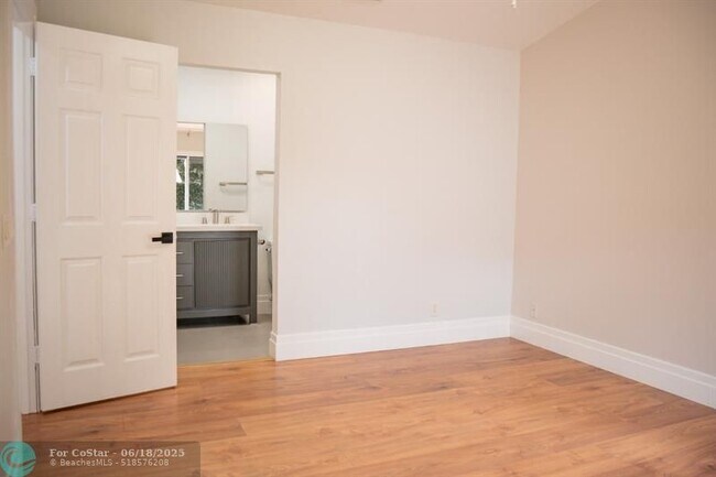 Building Photo - 1261 Majesty Terrace
