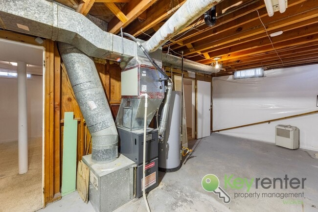 Building Photo - Inviting 3-Bedroom Home with Updated Kitchen & Fenced Backyard – Derby, KS