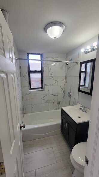 Building Photo - 715 Avenue C