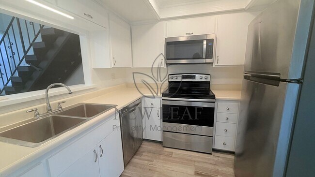 Building Photo - 1412 Everton Pl