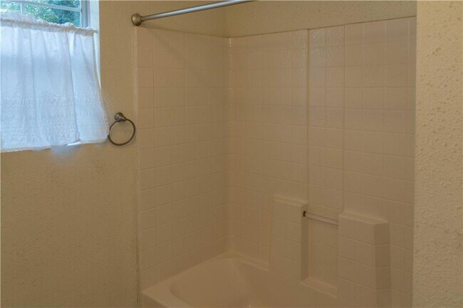 Building Photo - 1607 S 2nd St