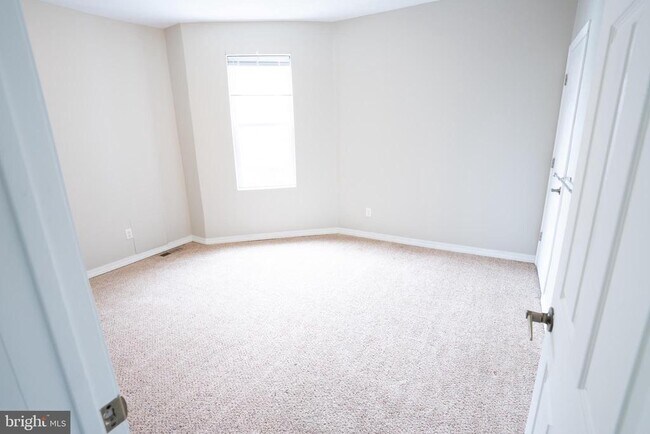 Building Photo - 1745 N 60th St