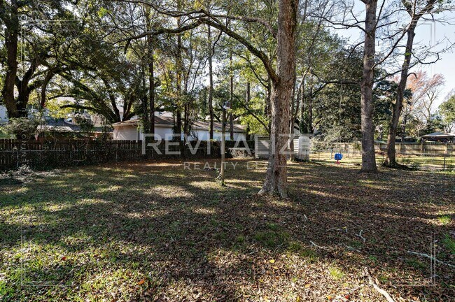 Building Photo - Newly Renovated 3 Bed 2 Bath Home in Mobile
