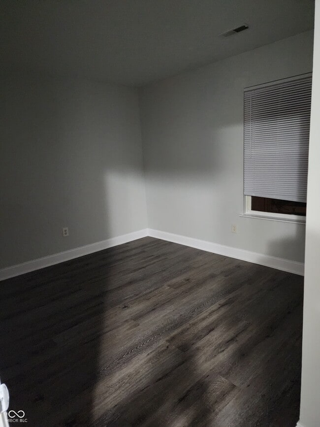 Building Photo - 3633 S Rural St