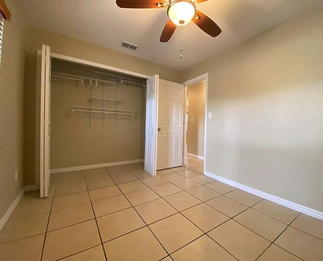 Building Photo - 3254 Howell Branch Rd