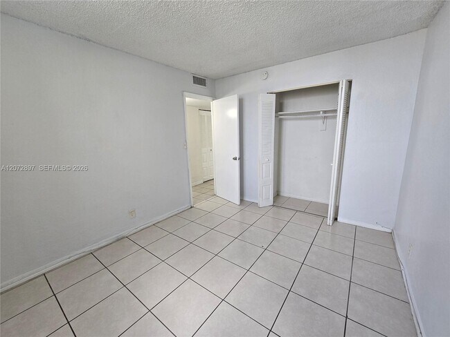 Building Photo - 801 NW 47th Ave