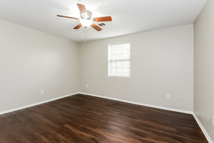 Building Photo - 3033 Millstone Ct SW