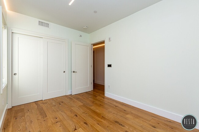 Building Photo - MODERN LUXURY LIVING IN WESTWOOD PARK 2BD/...