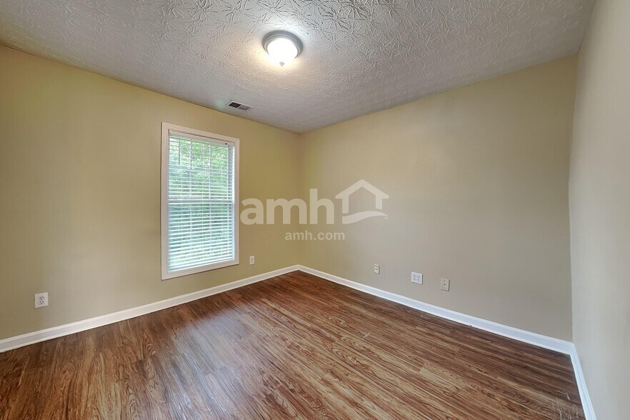 Building Photo - 1158 Low Water Way