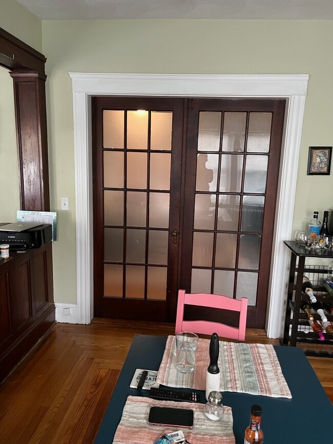 Dining room - 464 West Ave
