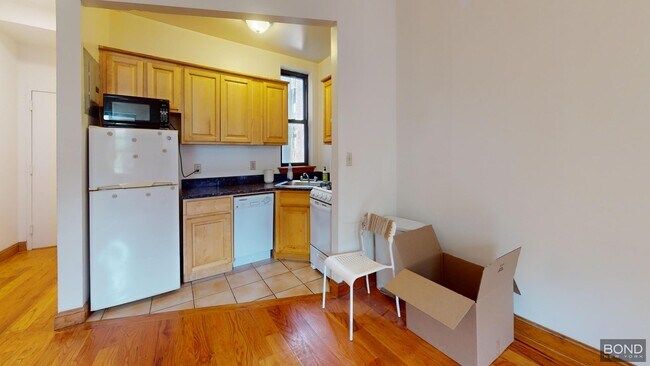 Building Photo - 491 Columbus Ave