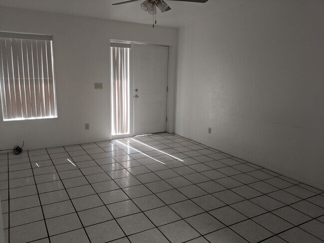 Building Photo - 2319 N Sonoita Ave
