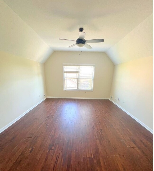 Building Photo - 5789 Trafalgar Ln