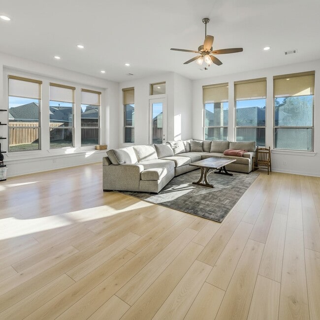 Building Photo - 27222 Lombard Wood Dr