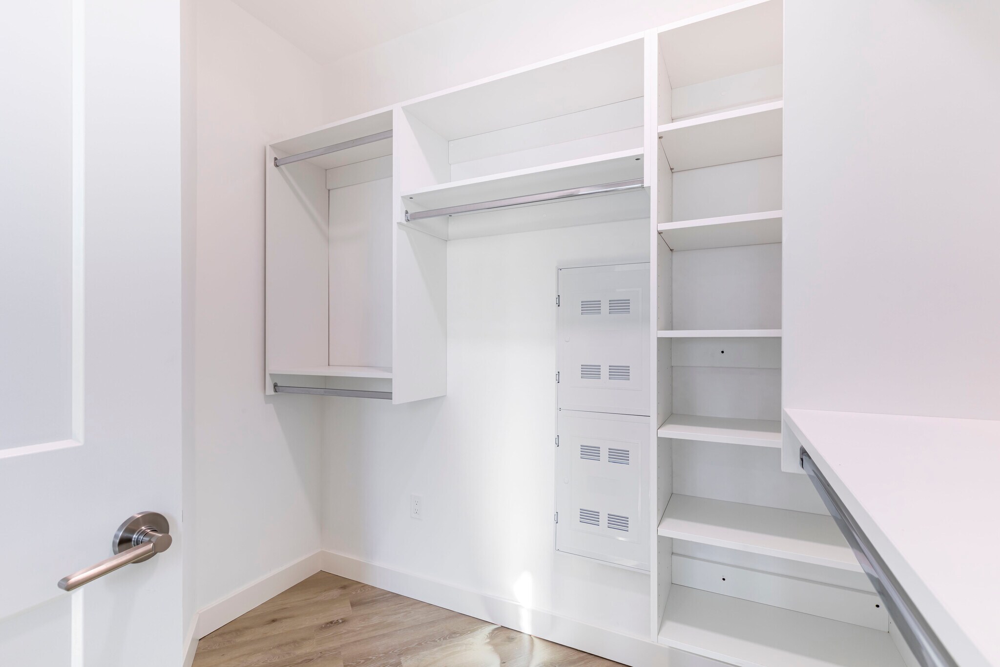 Building Photo - 319 Broadway