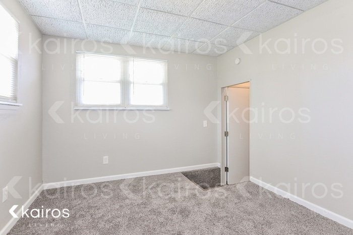 Building Photo - 2575 Mullanphy Ln