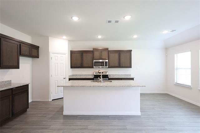 Building Photo - 4012 Mockingbird Ln