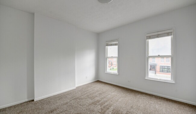 Building Photo - 683-685 South Champion