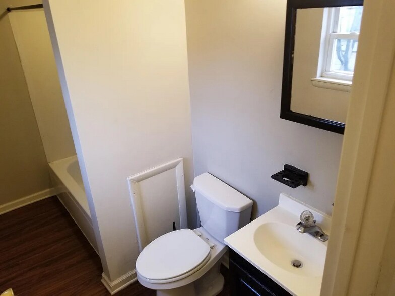 Building Photo - 230 Bergen St