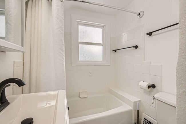 Building Photo - NEW BEST PRICE at $2,195 Fully Rehab 3 Bed...