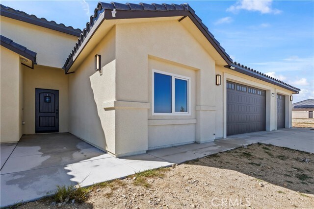 Building Photo - 993 Rancho Rd