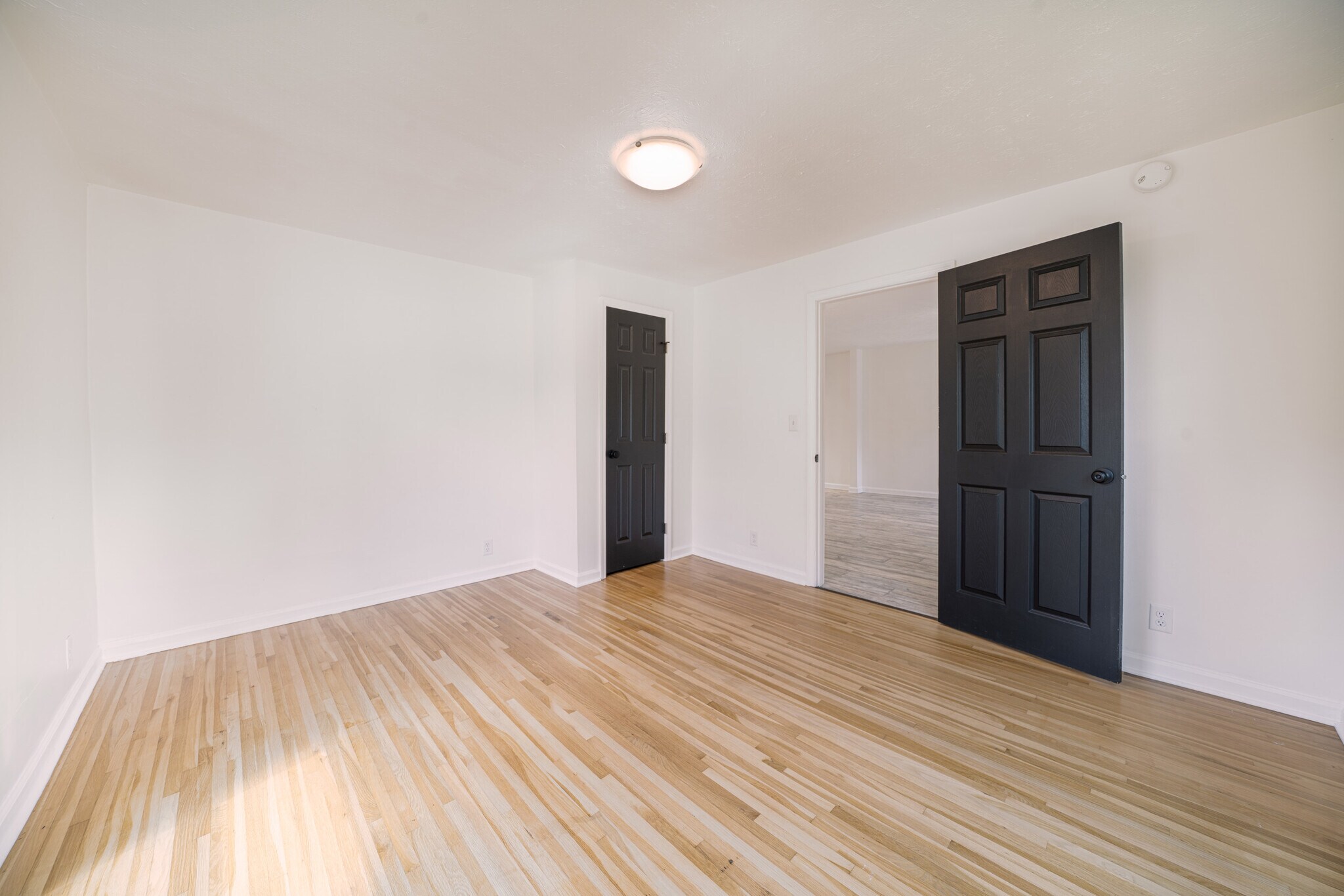 Building Photo - 212 McArthur Dr