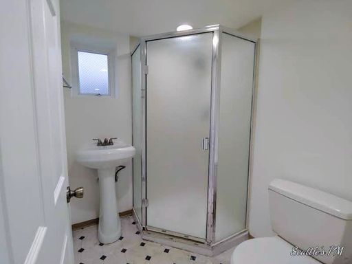 Building Photo - Updated Charming 4 Bedroom-2 Bathroom Home...