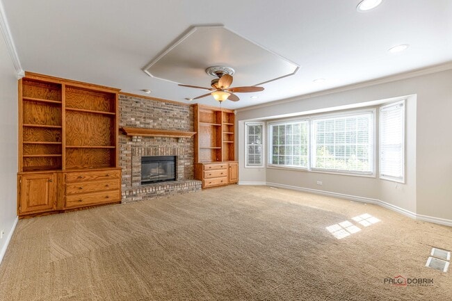 Building Photo - 1214 Shoreline Dr