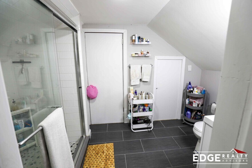 Building Photo - 14 Donnybrook Rd