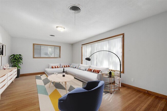 Building Photo - 4306 Avenue B