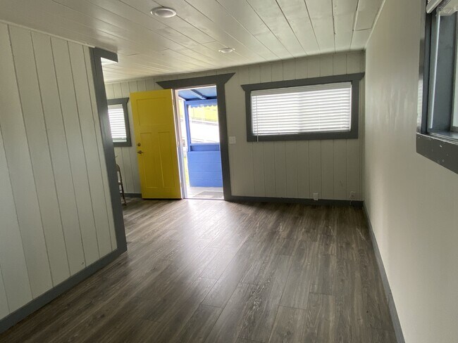 Building Photo - 2120 15th St